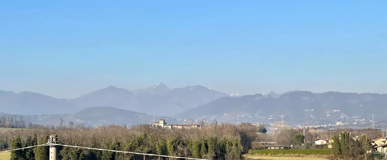 세리아테 Cozy Living Bergamo B&B 이탈리아